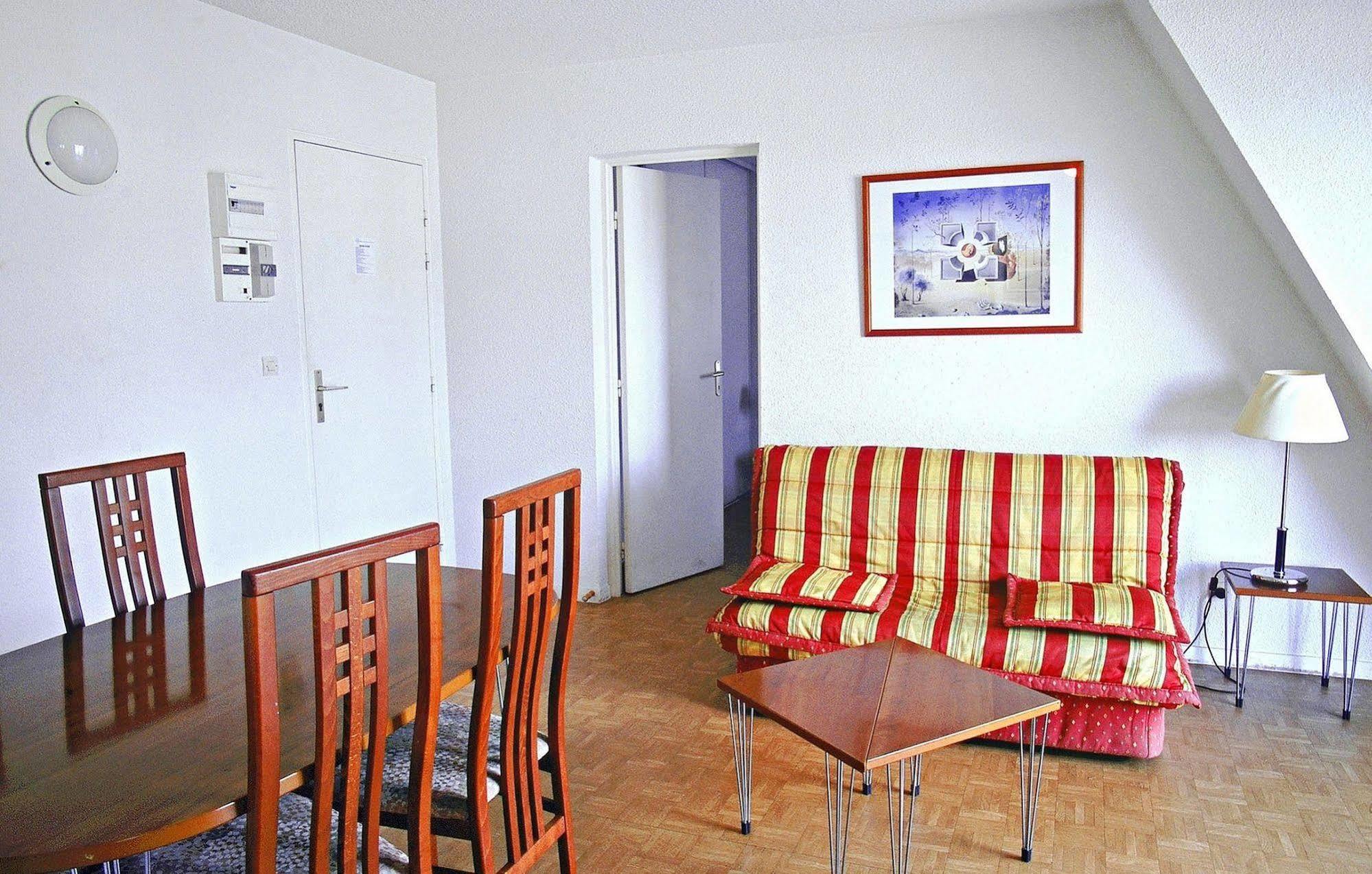 Montaigu Lejlighedshotel Cabourg Eksteriør billede